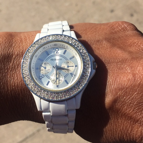 Watch - Picture 4 of 4